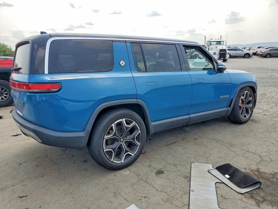 2023 RIVIAN R1S LAUNCH EDITION 3