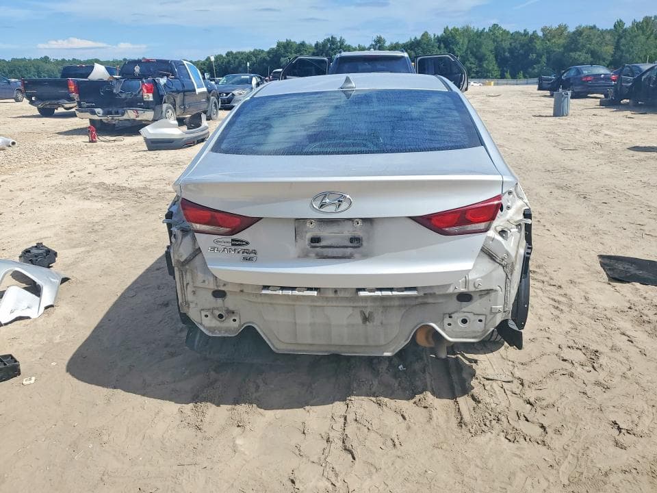 2017 HYUNDAI ELANTRA SE 6
