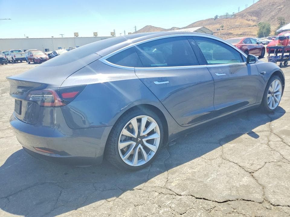 2020 TESLA MODEL 3 3