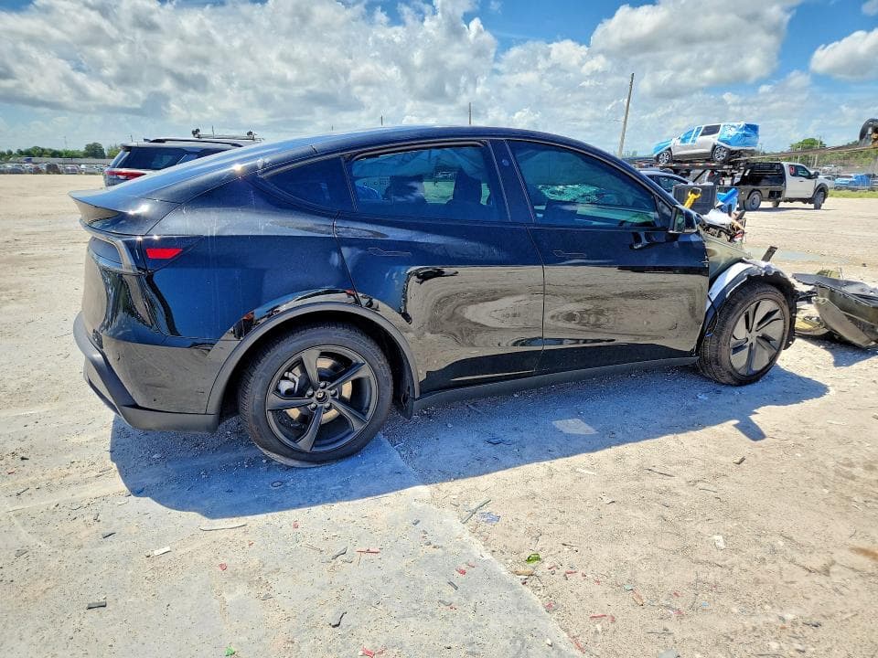 2026 TESLA MODEL Y 3