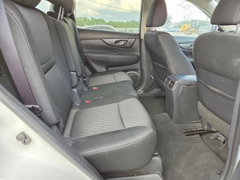 2018 NISSAN ROGUE SV 10