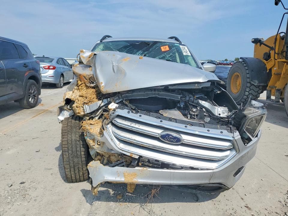 2017 FORD ESCAPE SE 5