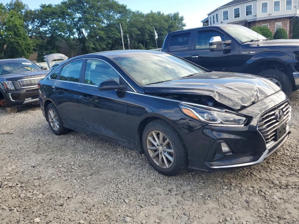 2018 HYUNDAI SONATA SE 4