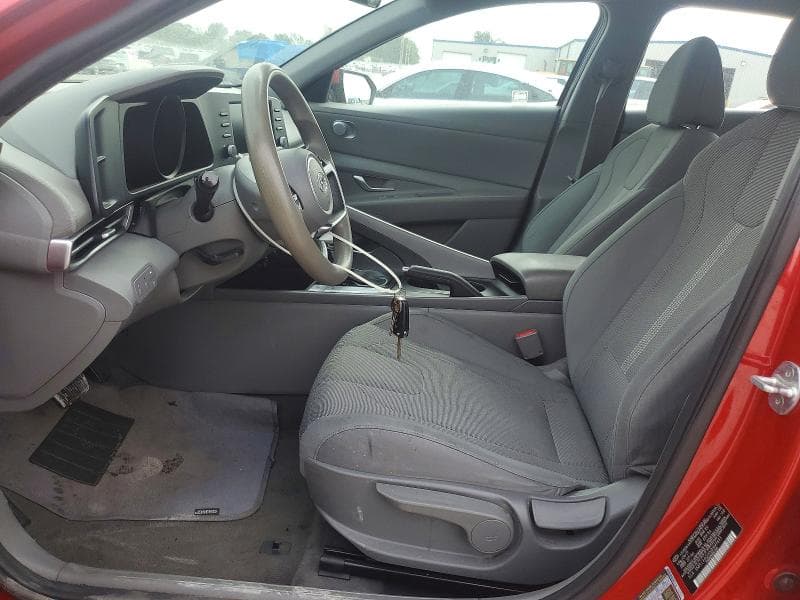 2021 HYUNDAI ELANTRA SE 7