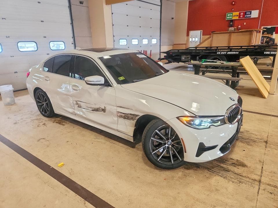2021 BMW 330XI 4