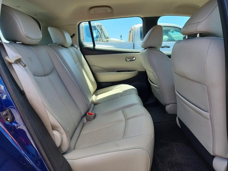 2018 NISSAN LEAF SL 10