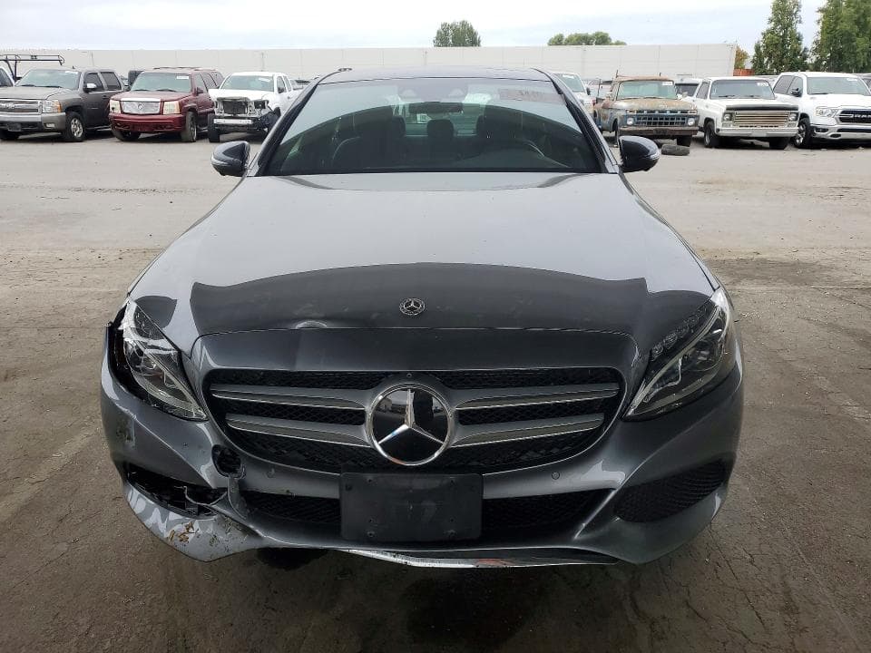 2018 MERCEDES-BENZ C 300 5