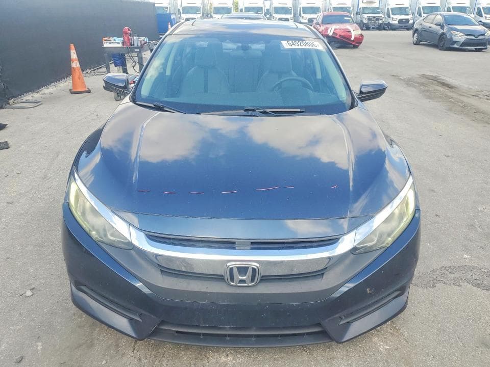 2018 HONDA CIVIC EX 5