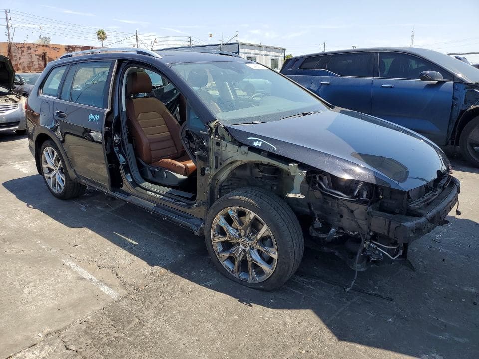 2019 VOLKSWAGEN GOLF ALLTRACK S 4