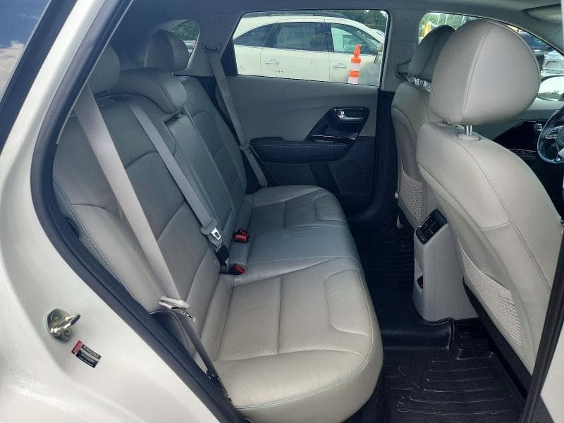 2018 KIA NIRO TOURING 11