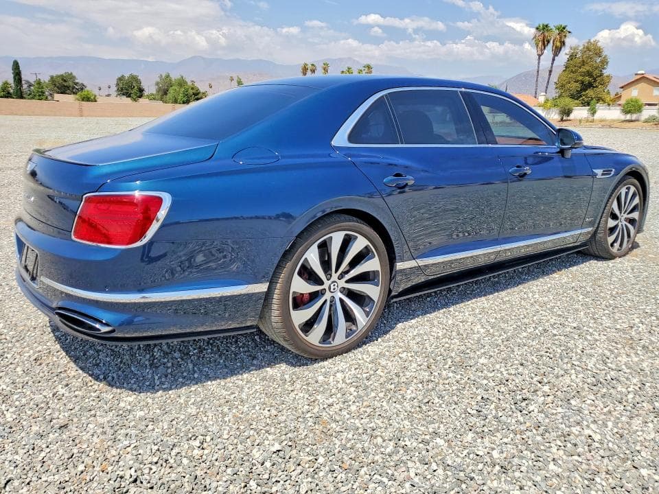 2022 BENTLEY FLYING SPUR 3