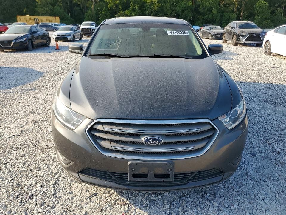 2019 FORD TAURUS SEL 5