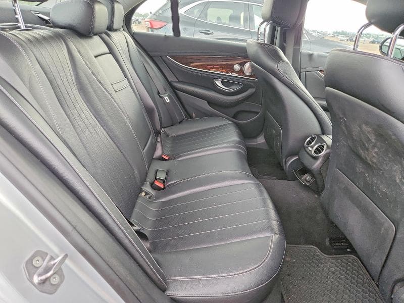 2017 MERCEDES-BENZ E 300 4MATIC 10