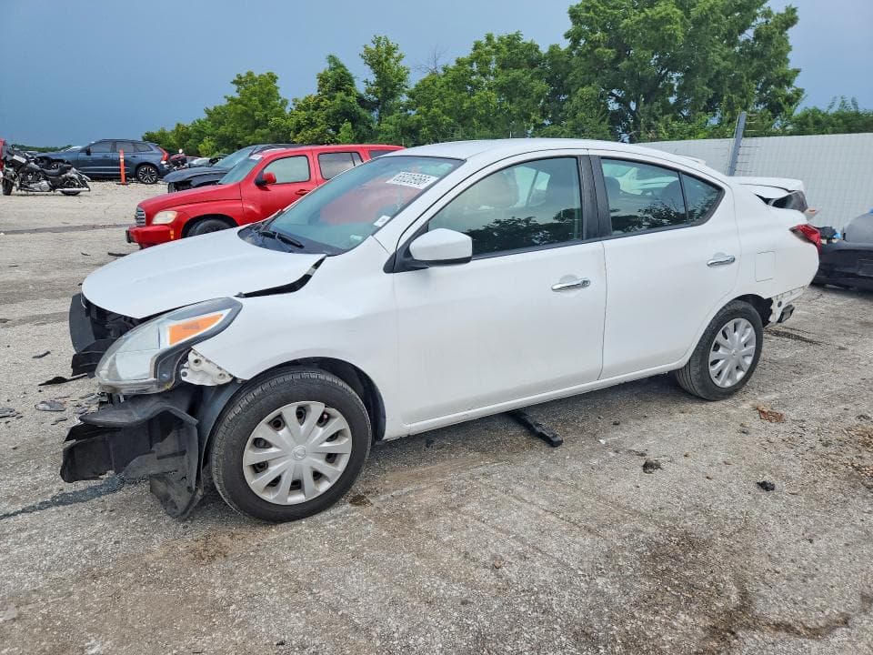 2019 NISSAN VERSA SV - 1