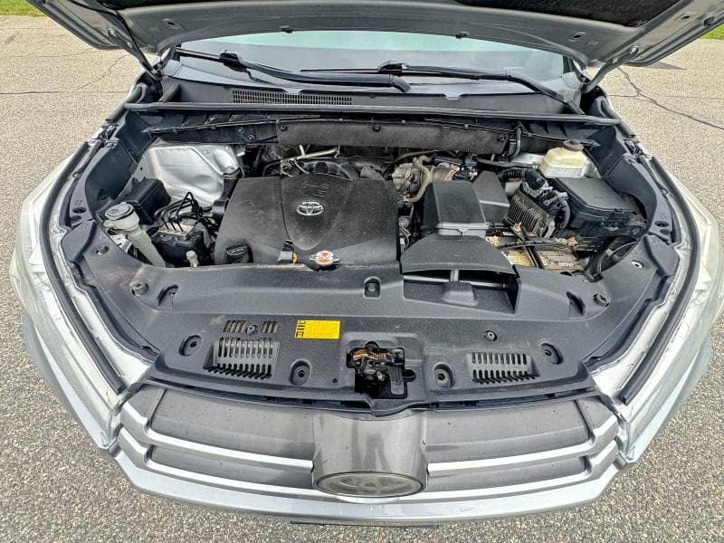 2018 TOYOTA HIGHLANDER LE 7