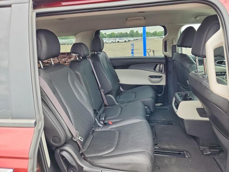 2024 KIA CARNIVAL 11