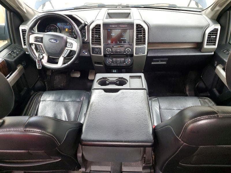 2017 FORD F150 SUPERCREW 8