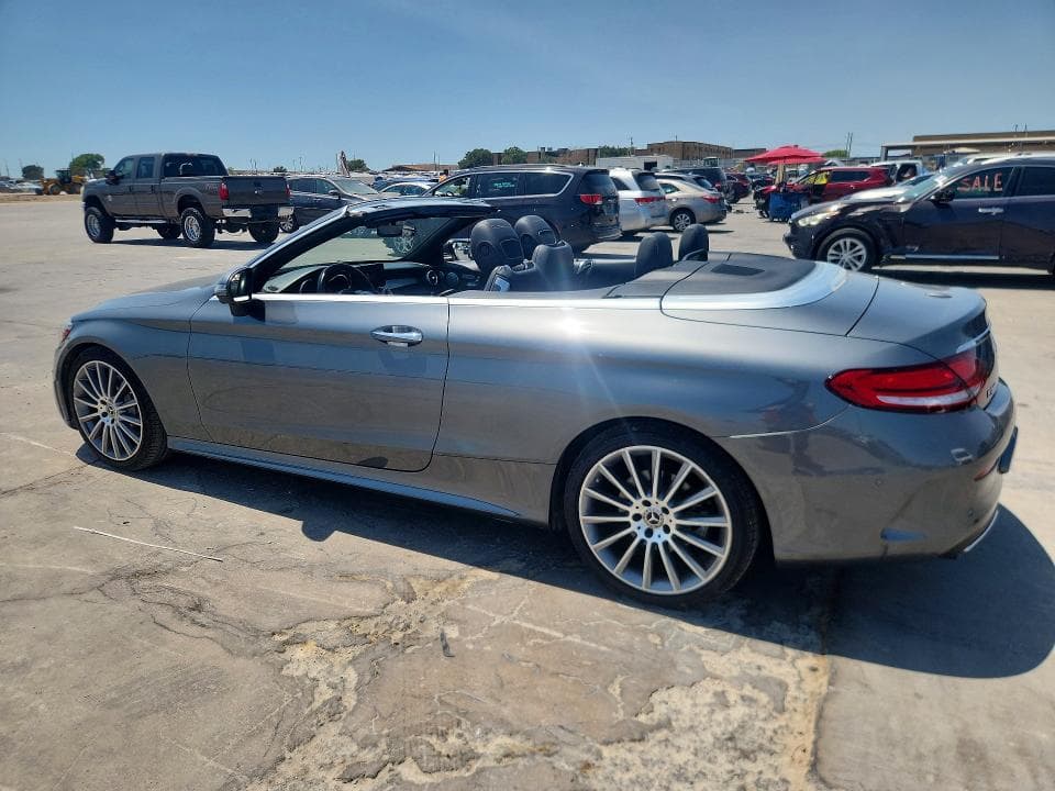 2019 MERCEDES-BENZ C 300 2