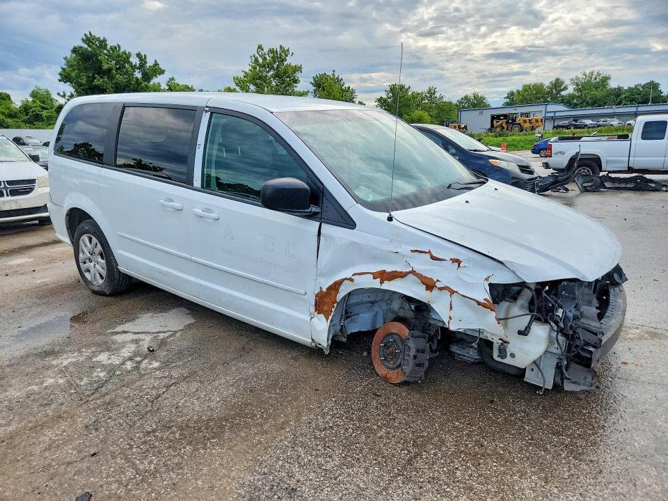 2017 DODGE GRAND CARAVAN SE 4