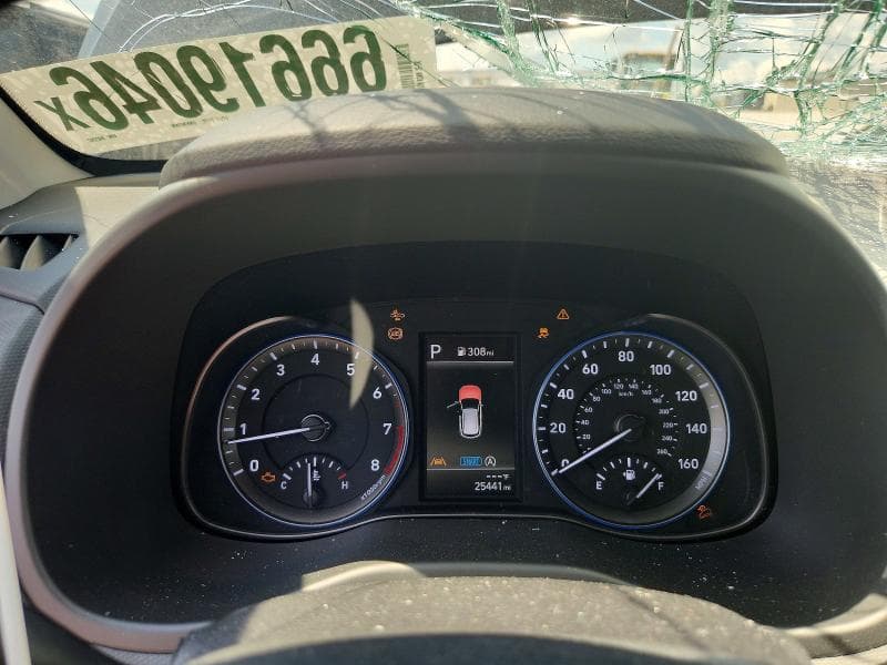 2023 HYUNDAI KONA SE 9
