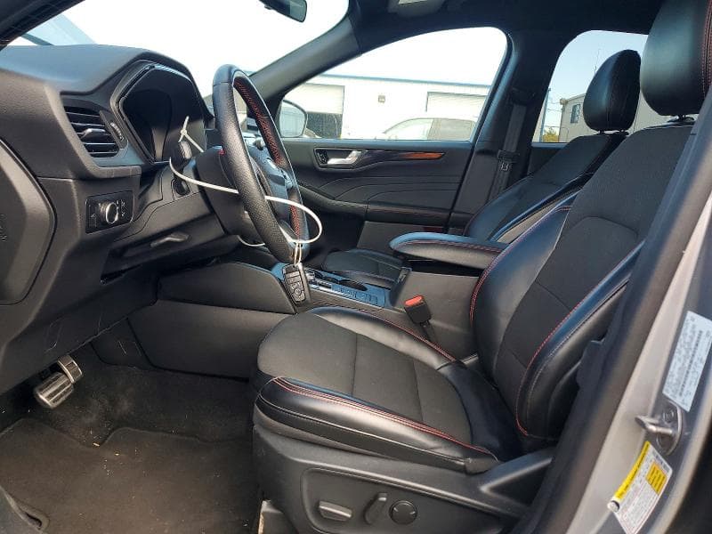 2024 FORD ESCAPE ST LINE 7