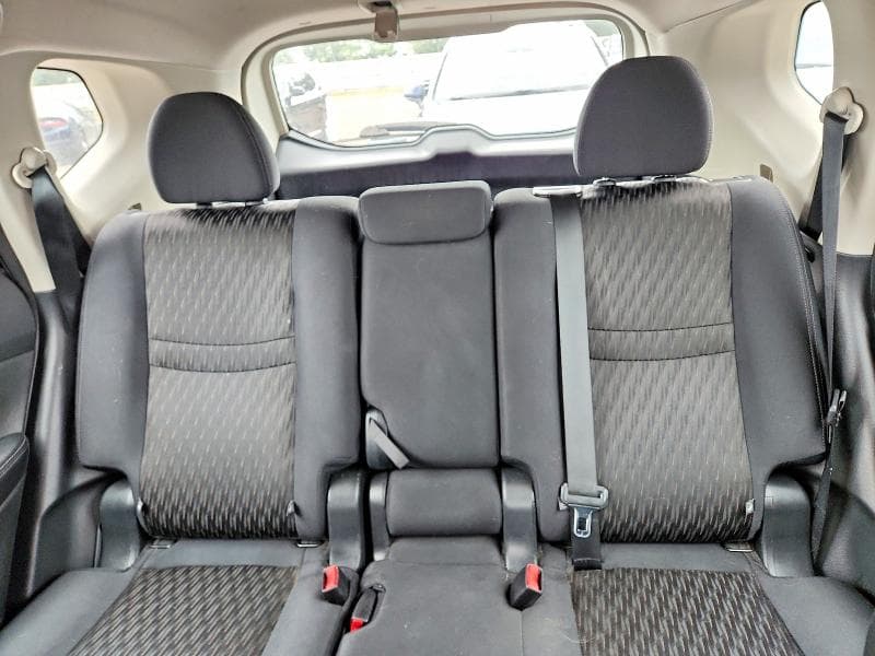 2019 NISSAN ROGUE S 10