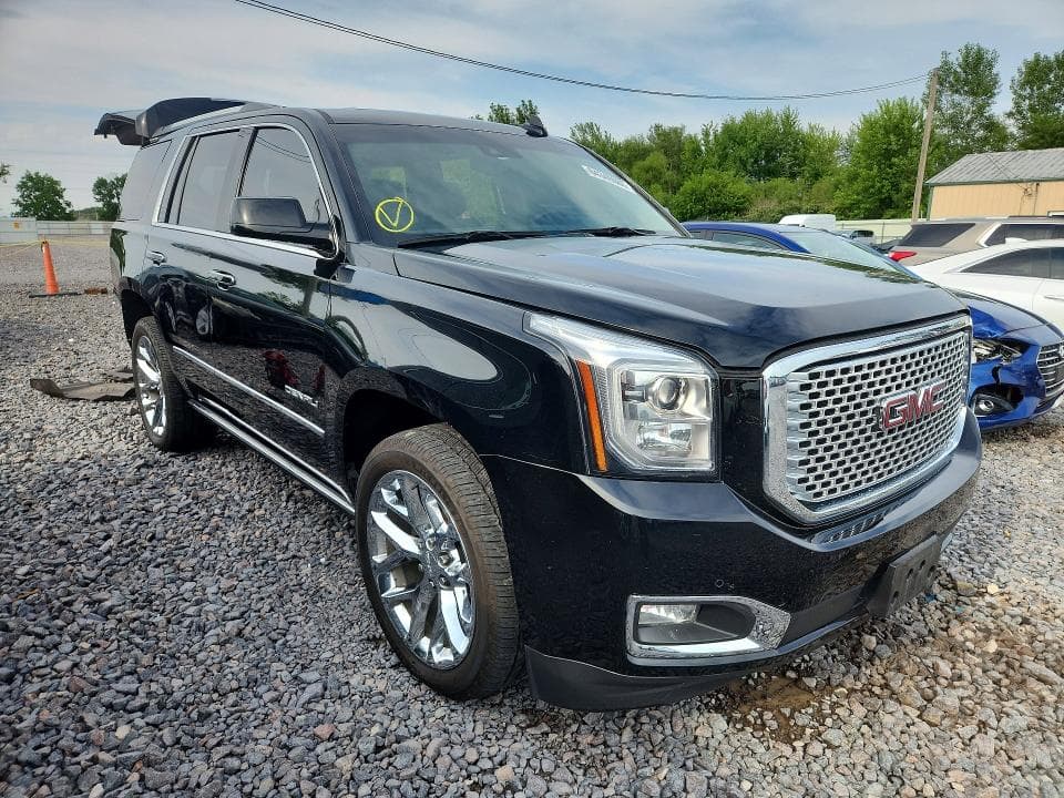2017 GMC YUKON DENALI 4