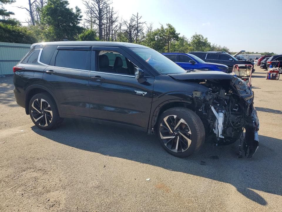 2023 MITSUBISHI OUTLANDER SE 4