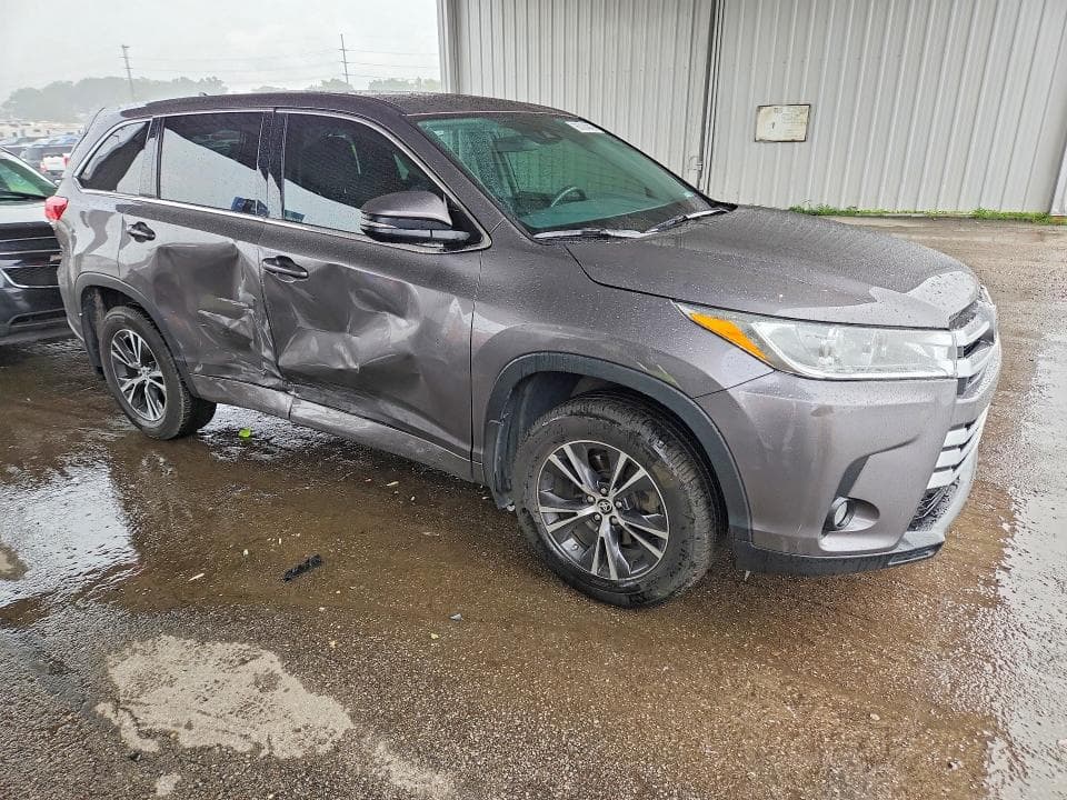 2018 TOYOTA HIGHLANDER LE PLUS 4