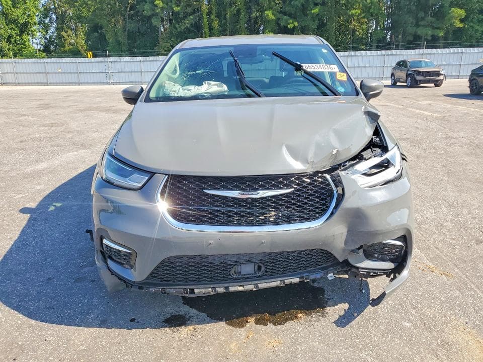 2023 CHRYSLER PACIFICA TOURING L 5