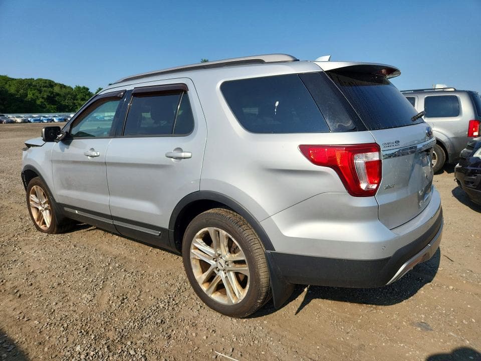 2017 FORD EXPLORER XLT 2