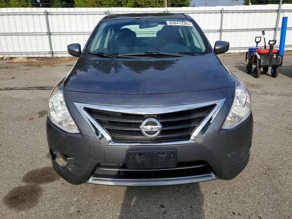 2019 NISSAN VERSA SV 5