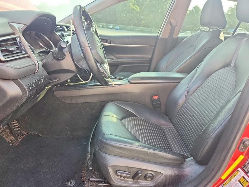 2019 TOYOTA CAMRY SE 7