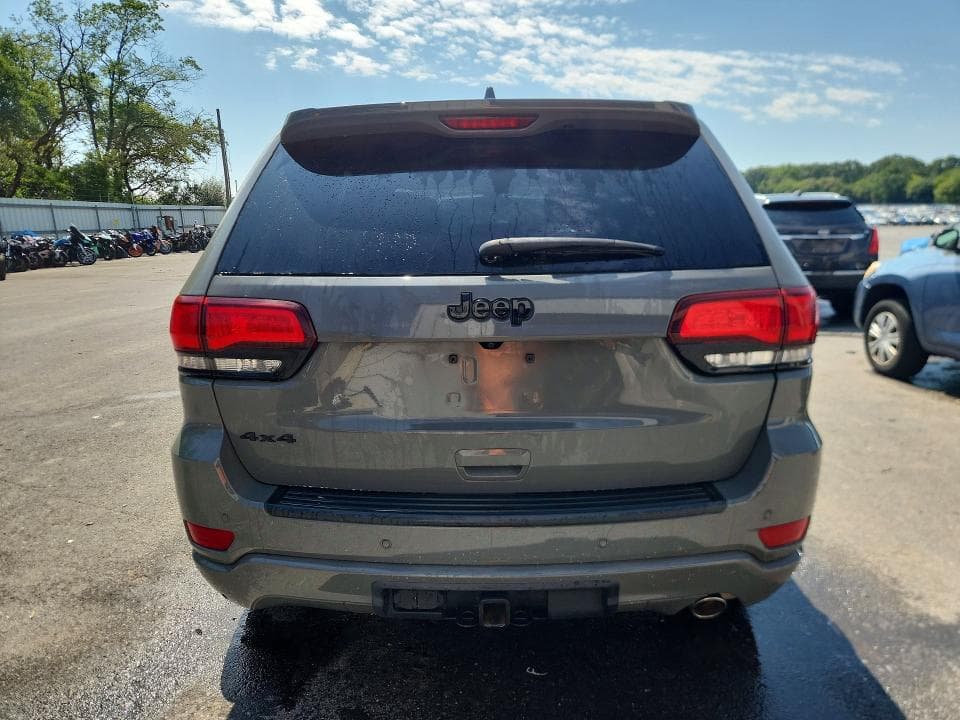 2020 JEEP GRAND CHEROKEE LAREDO 6