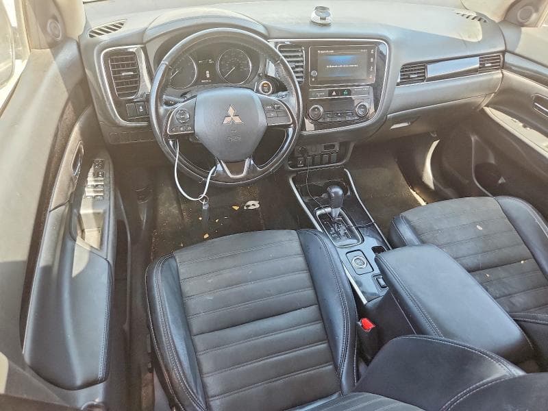 2019 MITSUBISHI OUTLANDER SE 8