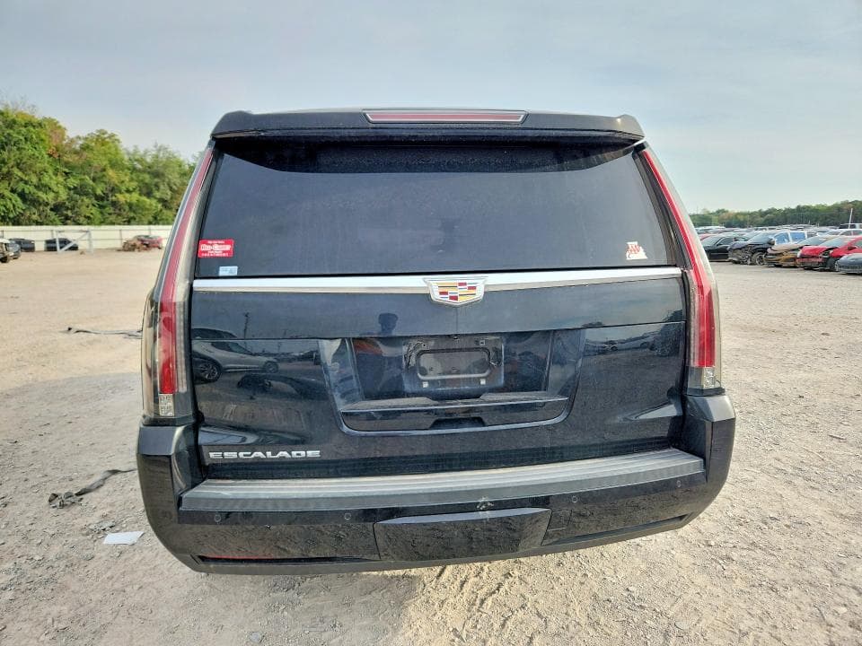 2017 CADILLAC ESCALADE 6