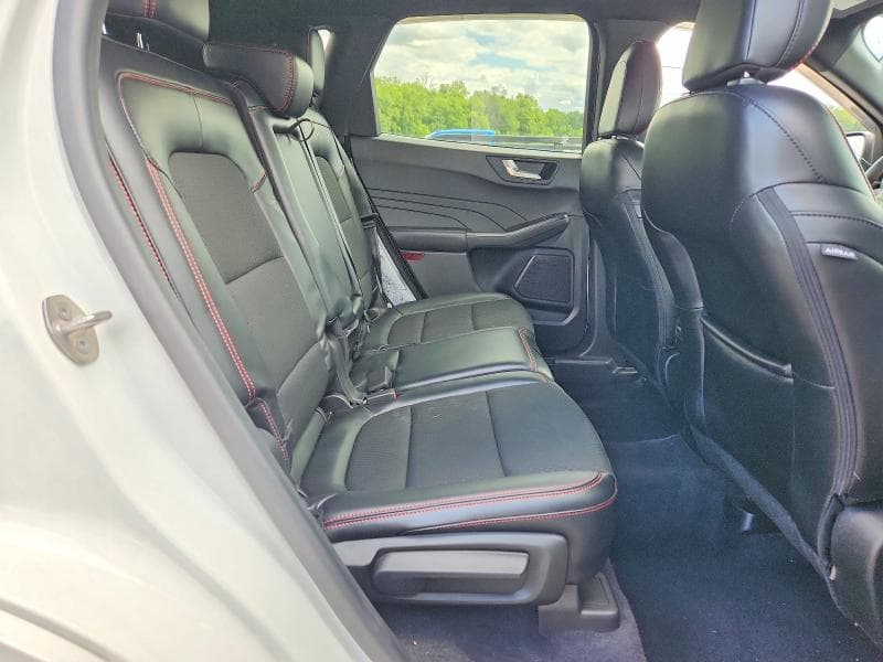 2023 FORD ESCAPE ST LINE 11