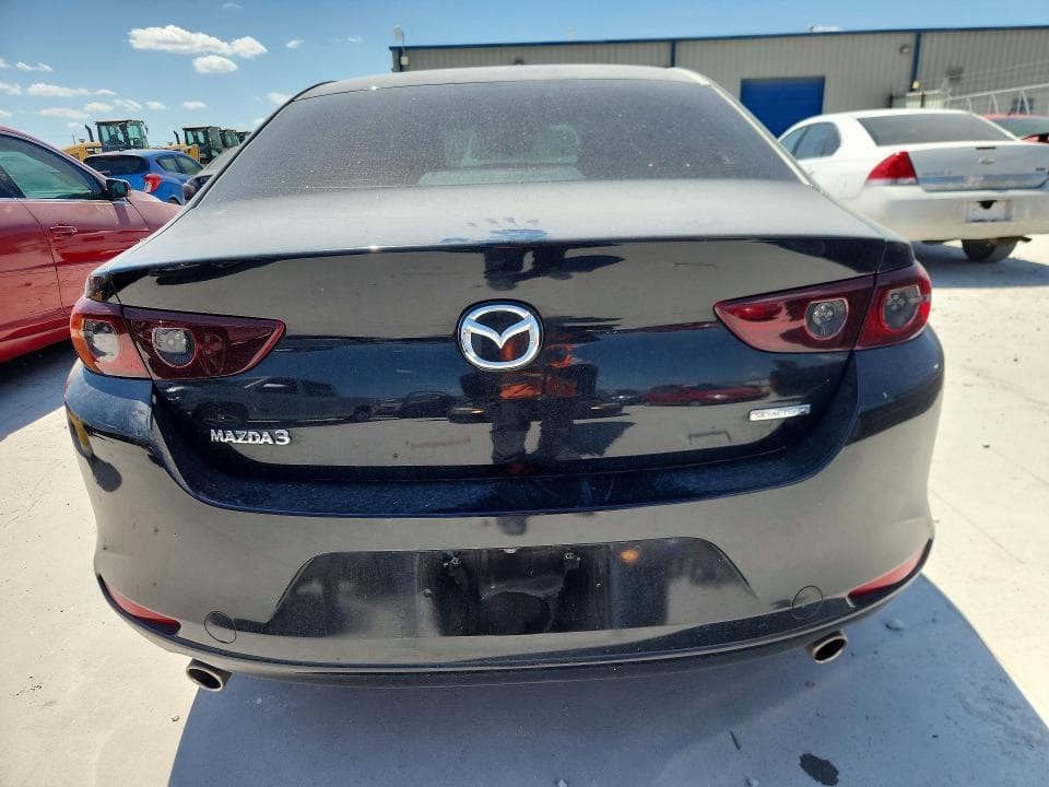 2021 MAZDA 3 SELECT 6