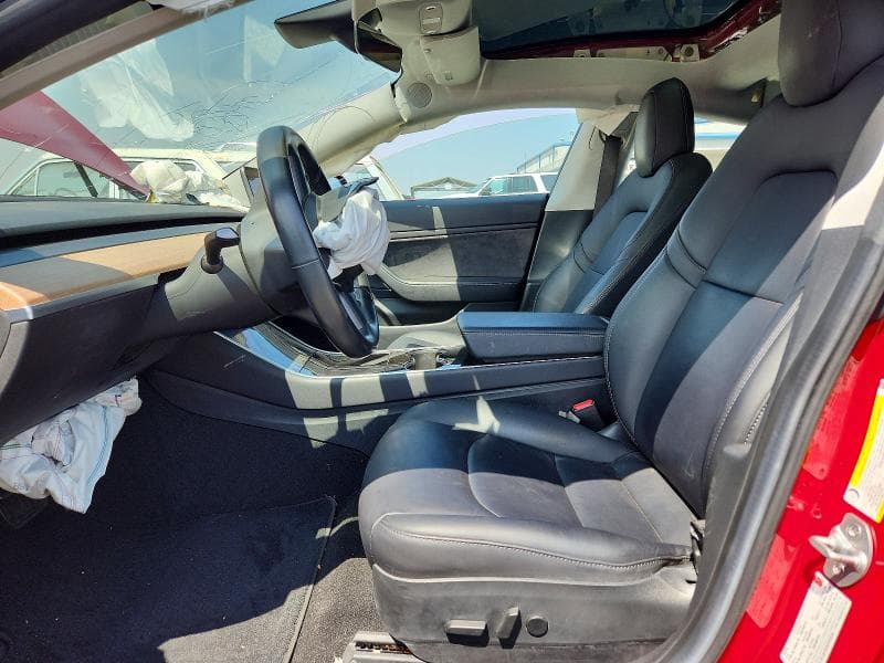 2018 TESLA MODEL 3 7