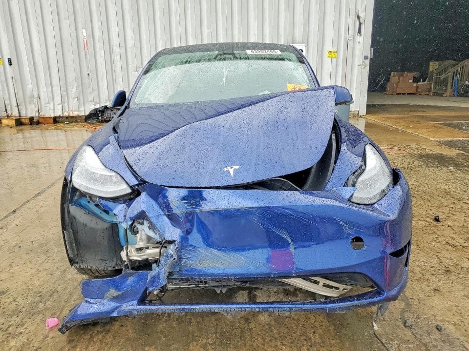2023 TESLA MODEL Y 5