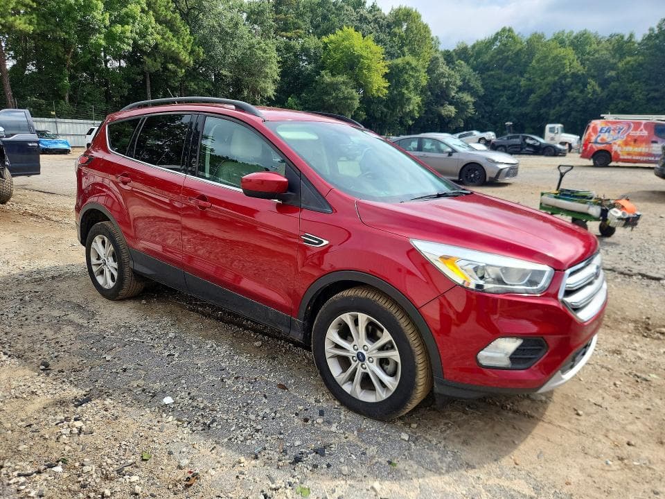 2017 FORD ESCAPE SE 4