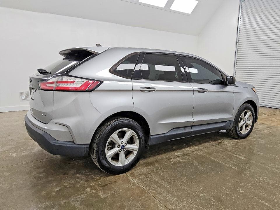 2022 FORD EDGE SE 3