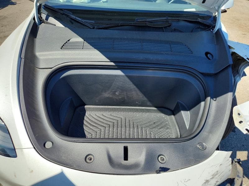 2024 TESLA MODEL Y 11