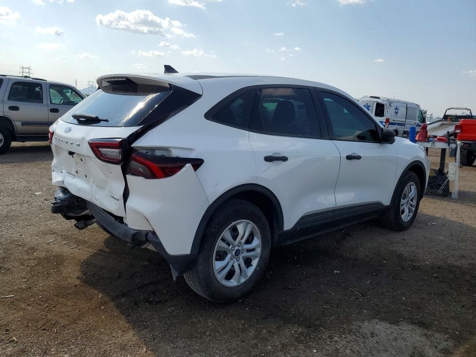 2023 FORD ESCAPE 3