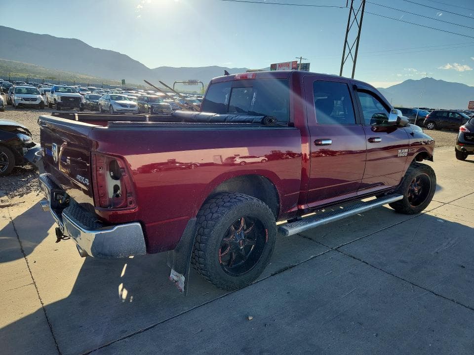 2017 RAM 1500 SLT 3