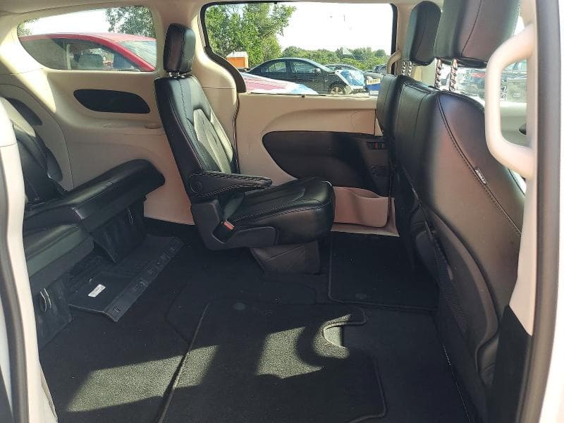 2024 CHRYSLER PACIFICA TOURING L 11