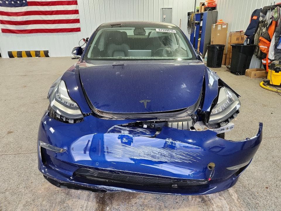 2018 TESLA MODEL 3 5