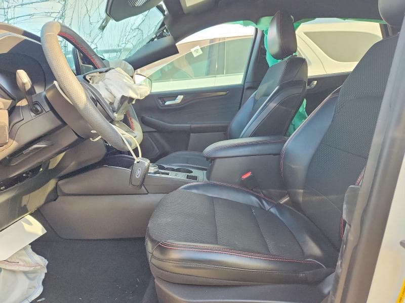 2023 FORD ESCAPE ST LINE 7