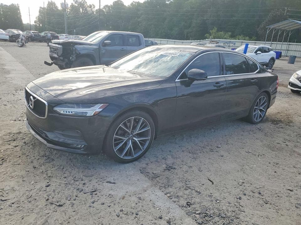 2018 VOLVO S90 T5 MOMENTUM