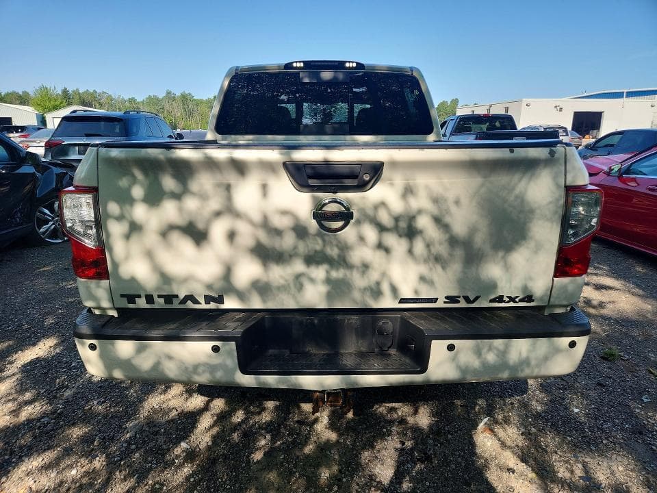 2018 NISSAN TITAN SV 6